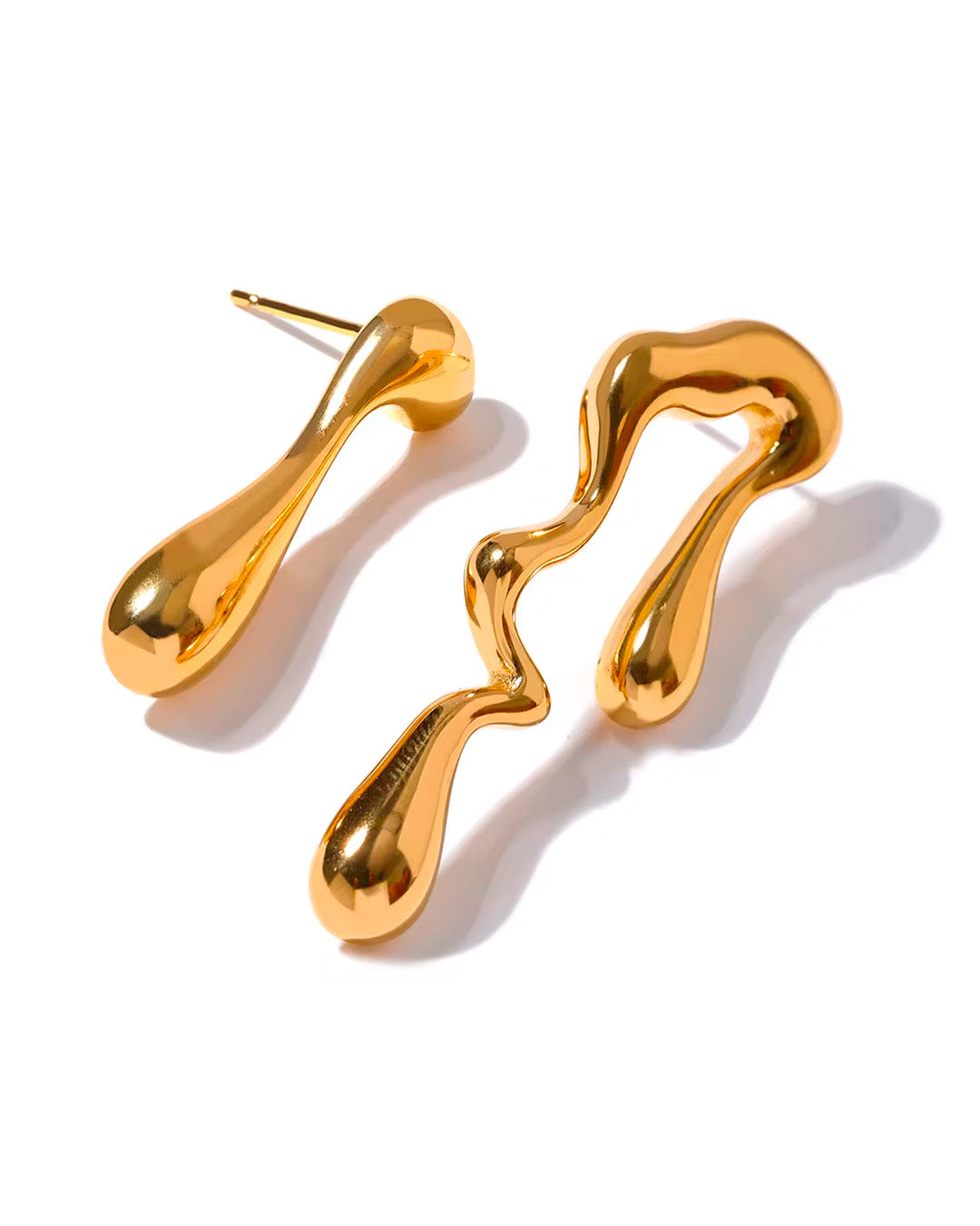 Brinco Feminino Longo Dourado Design Orgânico Elegante