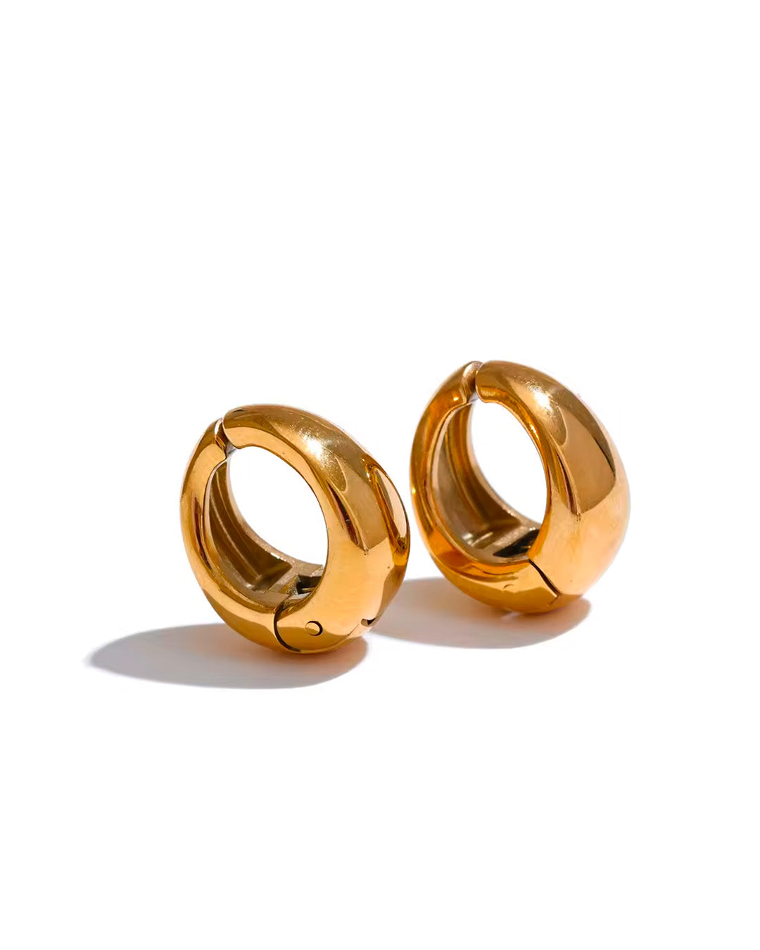 Brinco de Argola Feminino Dourado Pequeno Elegante