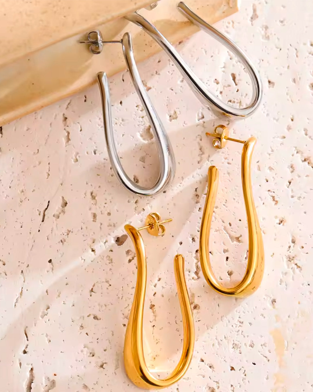 Brinco Feminino Longo Dourado Elegante Minimalista