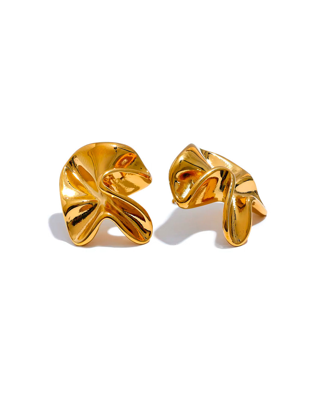 Brinco Feminino Dourado Formato Floral Moderno