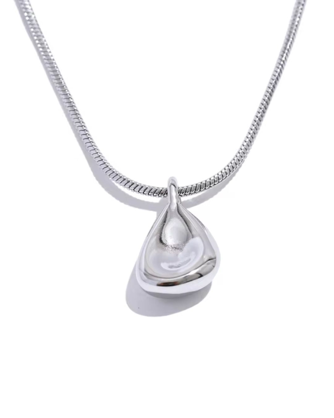 Colar Feminino Gota Dourado com Pingente Elegante